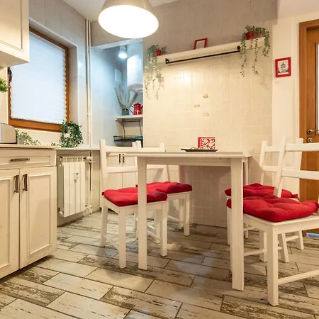 2br At Piata Natiunilor Unite: Perfect For Center *