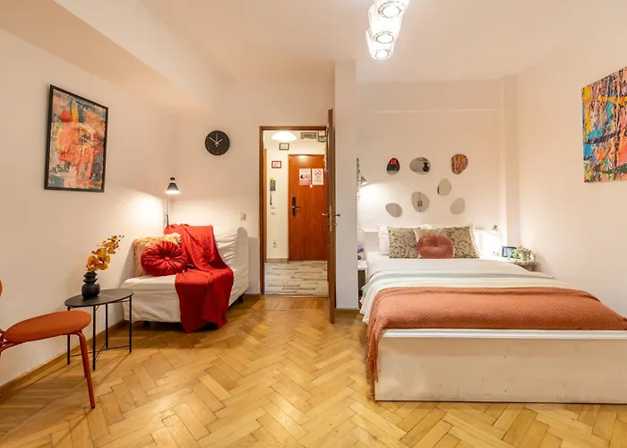 Apartament 2br At Piata Natiunilor Unite: Perfect For Center *