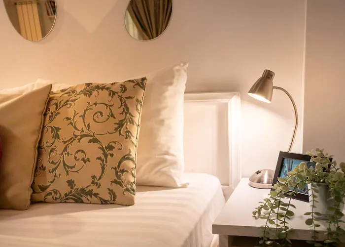 2br At Piata Natiunilor Unite: Perfect For Center بوخارست