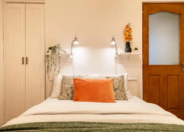 2br At Piata Natiunilor Unite: Perfect For Center