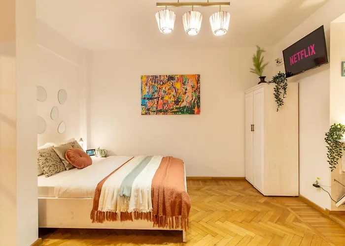 2br At Piata Natiunilor Unite: Perfect For Center Lägenhet *