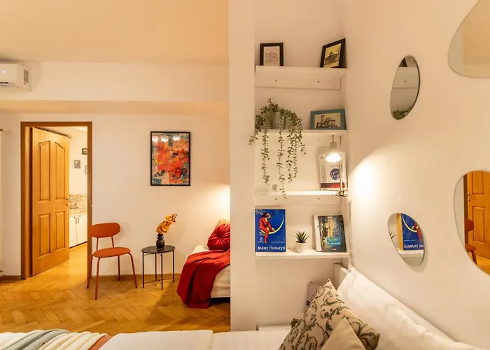 2br At Piata Natiunilor Unite: Perfect For Center بوخارست