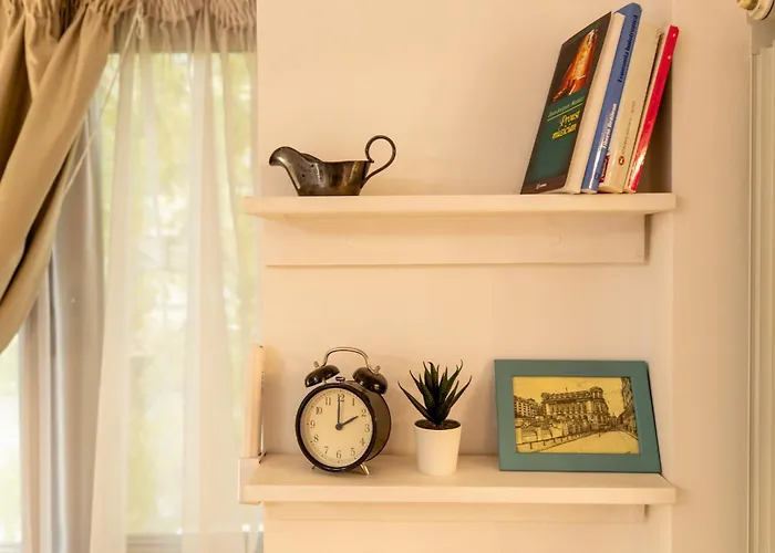 2br At Piata Natiunilor Unite: Perfect For Center Lägenhet