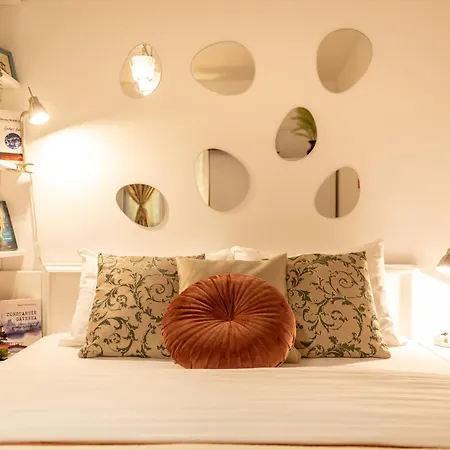 2br At Piata Natiunilor Unite: Perfect For Center شقة