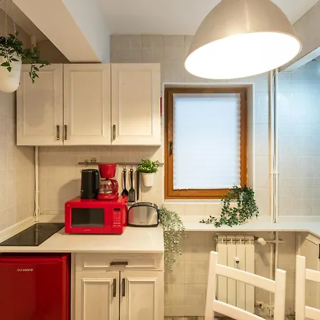 Apartment 2br At Piata Natiunilor Unite: Perfect For Center Bucharest
