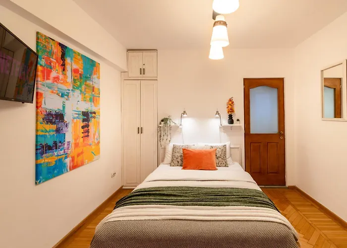 2br At Piata Natiunilor Unite: Perfect For Center * Bukareszt